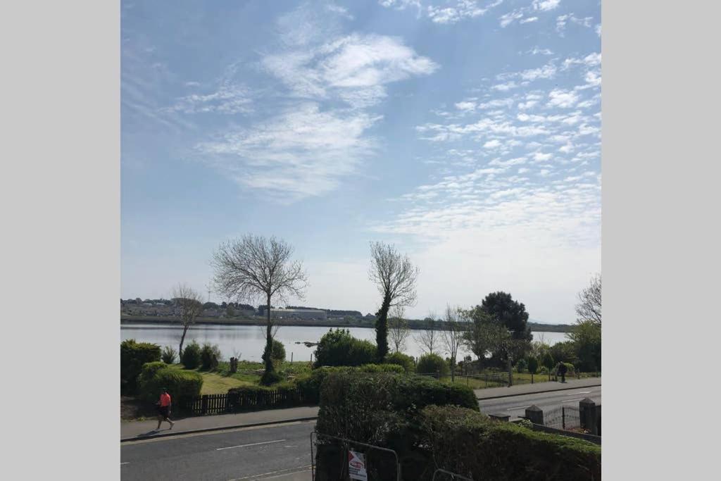 Lake View Galway City Exteriör bild